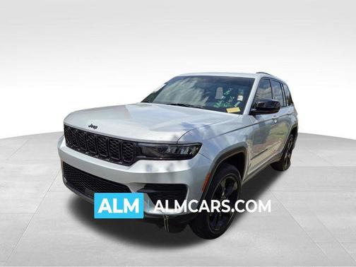 Silver Zynith 2024 Jeep Grand Cherokee Altitude