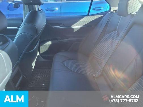 2020 Toyota Camry SE