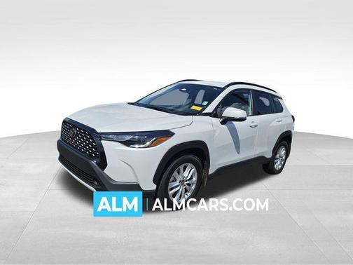 2024 Toyota Corolla Cross LE
