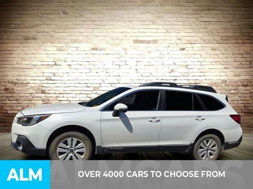 Crystal White Pearl 2019 Subaru Outback 2.5i Premium
