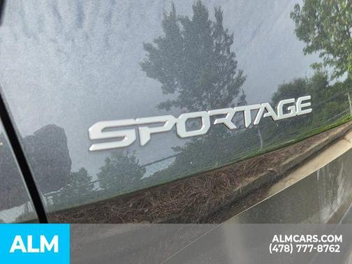 Gravity Gray 2025 Kia Sportage LX