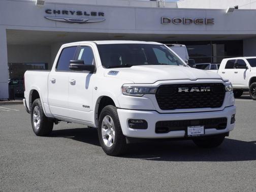 Bright White Clearcoat 2026 RAM 1500 Big Horn/Lone Star