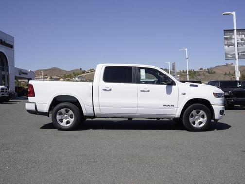 Bright White Clearcoat 2026 RAM 1500 Big Horn/Lone Star