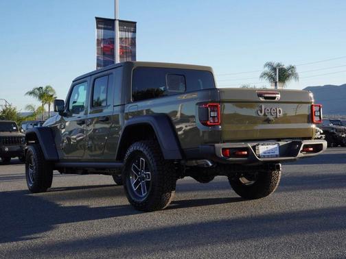 2026 Jeep Gladiator Mojave