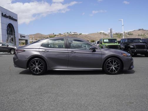 Predawn Gray Mica 2023 Toyota Camry SE