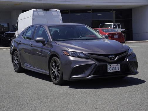 Predawn Gray Mica 2023 Toyota Camry SE