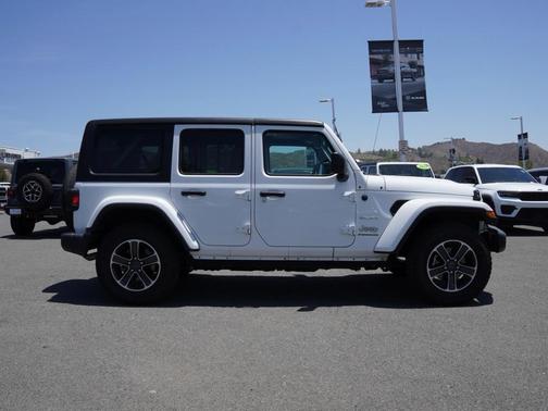 2023 Jeep Wrangler Sahara