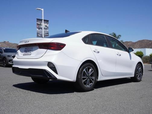 2022 Kia Forte LXS