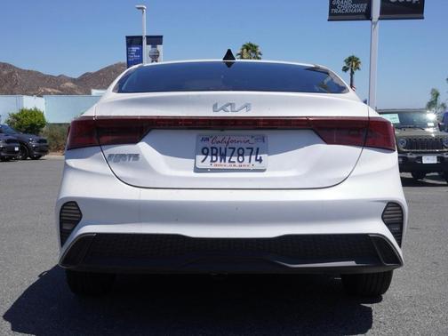 2022 Kia Forte LXS