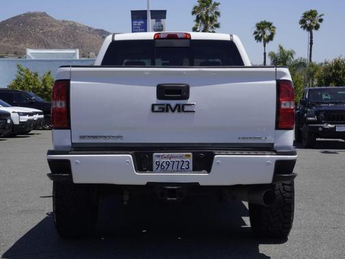 Summit White 2019 GMC Sierra 2500 Denali