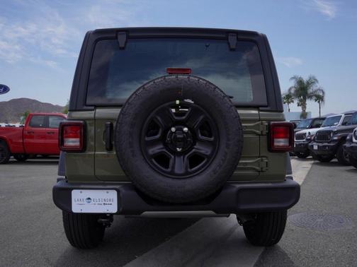 2025 Jeep Wrangler Sport