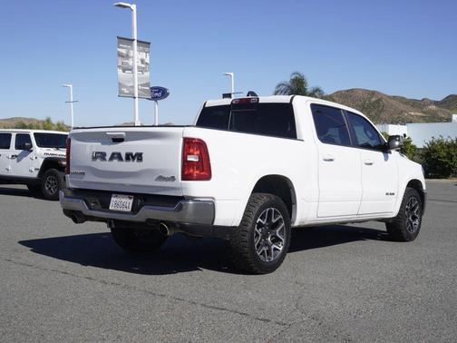Bright White Clearcoat 2025 RAM 1500 Laramie