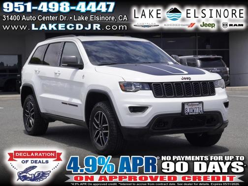 Bright White Clearcoat 2019 Jeep Grand Cherokee Trailhawk