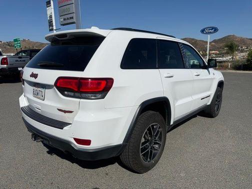 Bright White Clearcoat 2019 Jeep Grand Cherokee Trailhawk