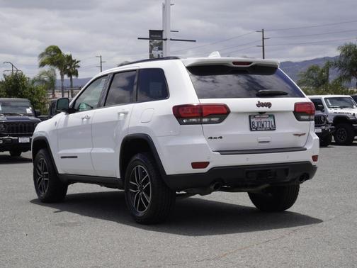 Bright White Clearcoat 2019 Jeep Grand Cherokee Trailhawk