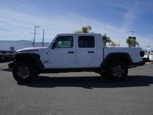 2026 Jeep Gladiator Mojave