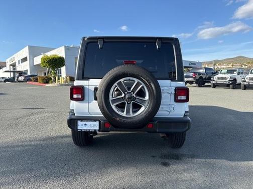 2022 Jeep Wrangler Unlimited Sahara