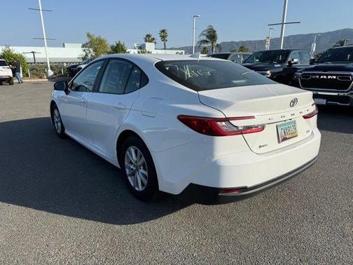 Ice 2025 Toyota Camry LE