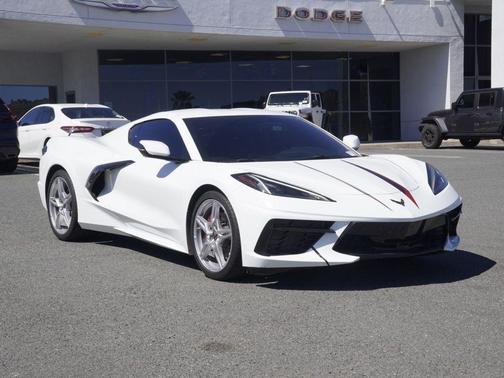 Arctic White 2021 Chevrolet Corvette Stingray w/1LT