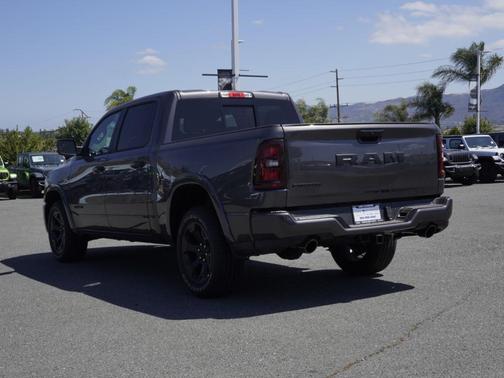 Granite Crystal Clearcoat Metallic 2026 RAM 1500 Big Horn/Lone Star