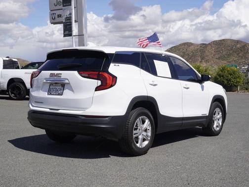 2020 GMC Terrain SLE