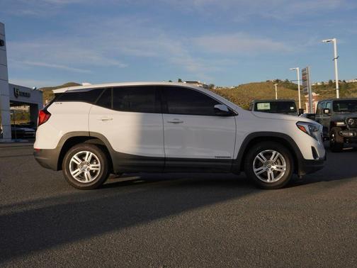 2020 GMC Terrain SLE