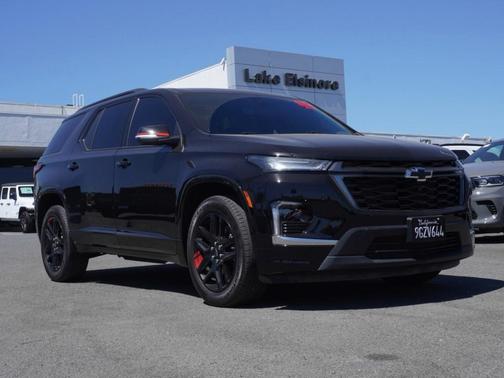 2023 Chevrolet Traverse Premier