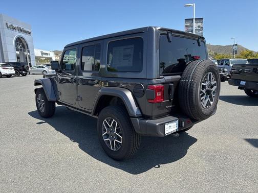 2025 Jeep Wrangler Sahara