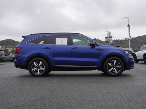 2022 Kia Sorento S