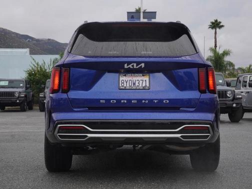 2022 Kia Sorento S
