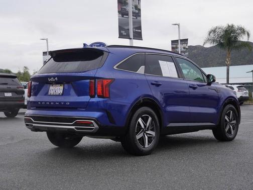 2022 Kia Sorento S
