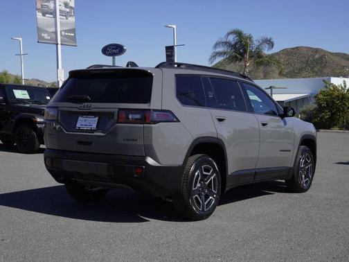2026 Jeep Cherokee LAREDO/LIMITED