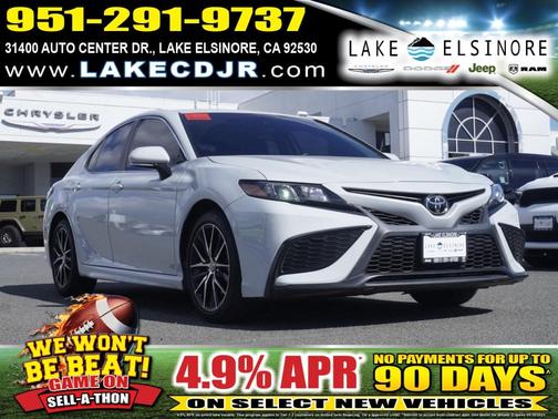 2024 Toyota Camry SE