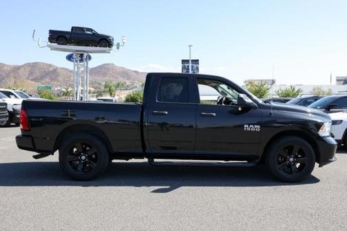 Photo 3 of 22 of 2016 RAM 1500 Tradesman/Express