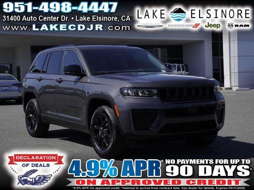 Metallic 2026 Jeep Grand Cherokee Laredo