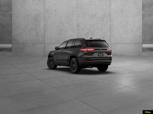 Metallic 2026 Jeep Grand Cherokee Laredo