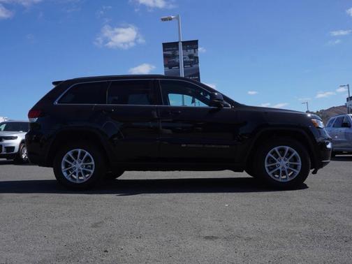 2022 Jeep Grand Cherokee WK Laredo