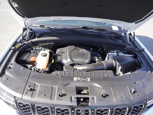 2024 Jeep Grand Cherokee L Summit