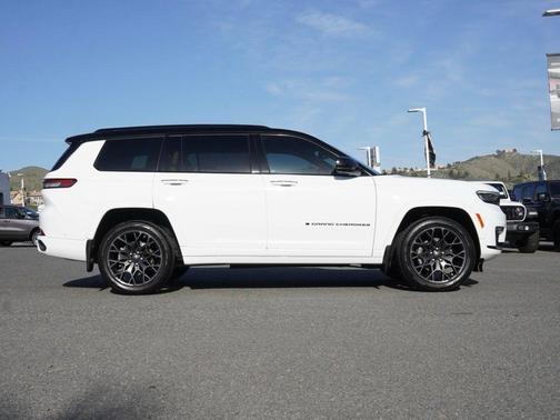 2024 Jeep Grand Cherokee L Summit