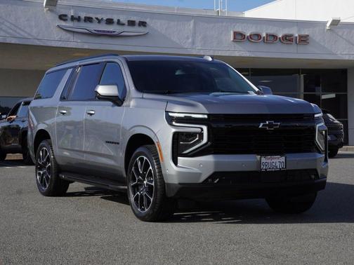 2025 Chevrolet Suburban RST