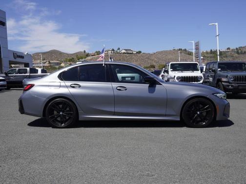 Skyscraper Gray Metallic 2023 BMW M340 i