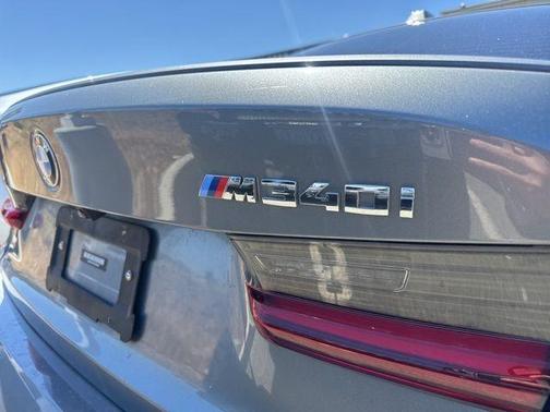 Skyscraper Gray Metallic 2023 BMW M340 i