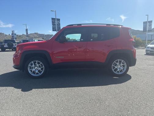 2023 Jeep Renegade Latitude
