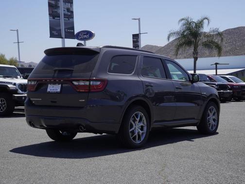Vapor Gray 2026 Dodge Durango GT Plus HEMI V8