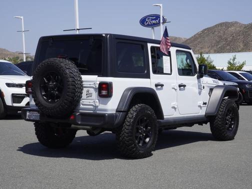 Bright White Clearcoat 2025 Jeep Wrangler Sport