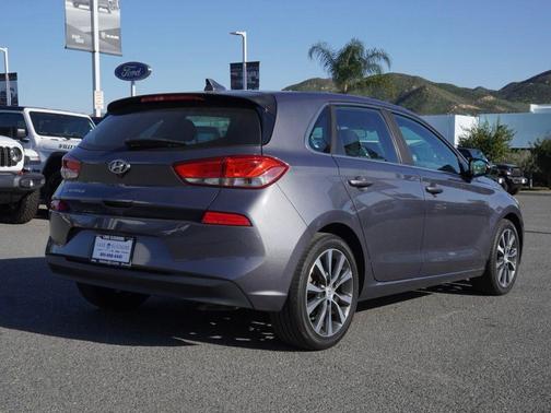 2018 Hyundai Elantra GT Base
