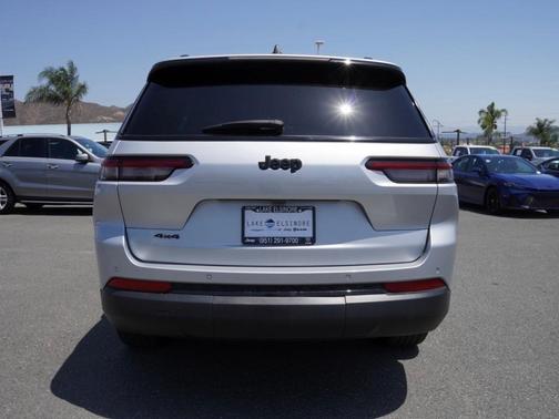 2023 Jeep Grand Cherokee L Laredo