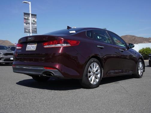 2018 Kia Optima LX