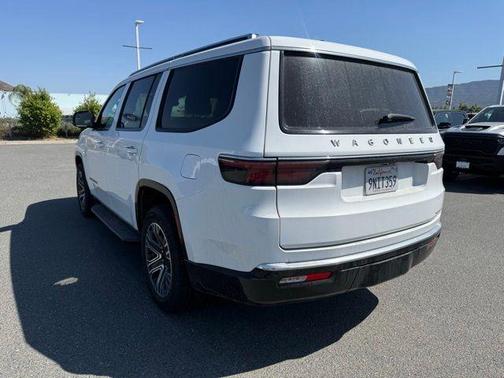 Bright White Clearcoat 2024 Jeep Wagoneer Series II