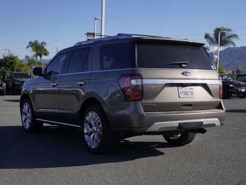 Stone Gray Metallic 2018 Ford Expedition Platinum